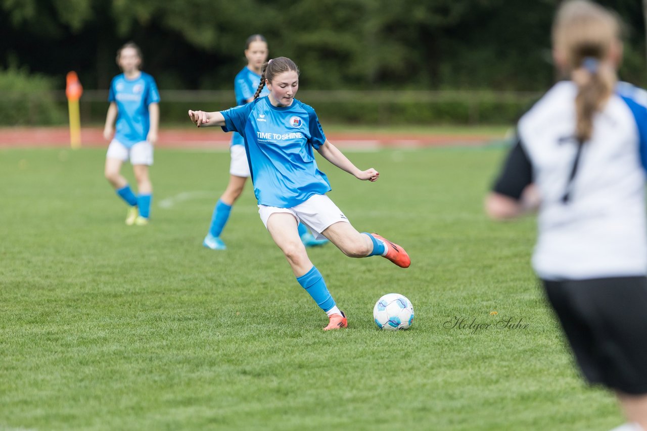 Bild 124 - wBJ VfL Pinneberg - Germania Schnelsen : Ergebnis: 15:1